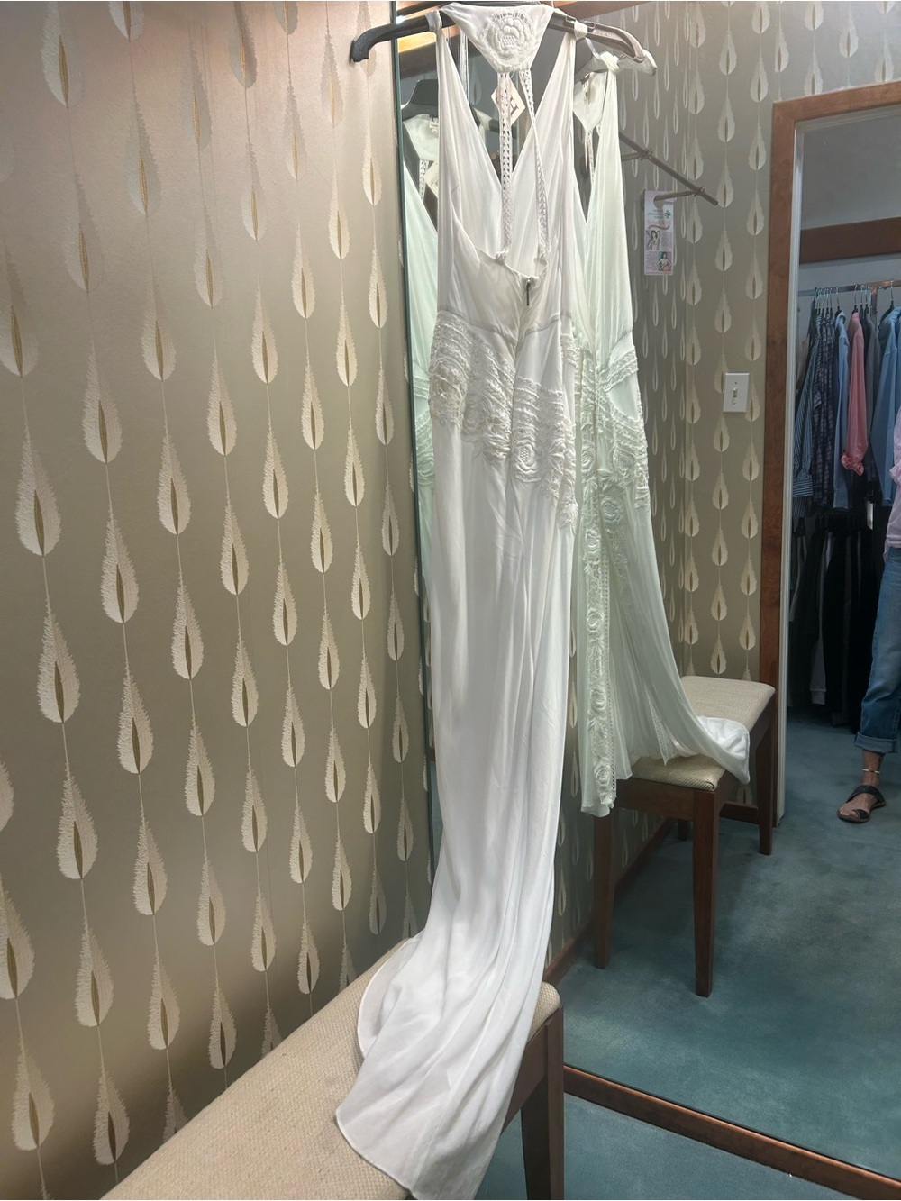 Haute Hippie White Embroidered V-Neck Wedding Dress - Picture 3 of 5